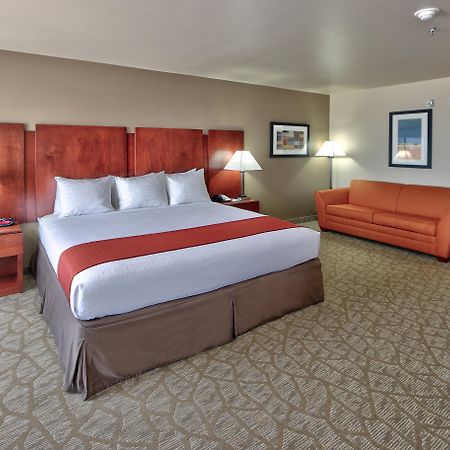 Holiday Inn Roswell By Ihg Exterior photo