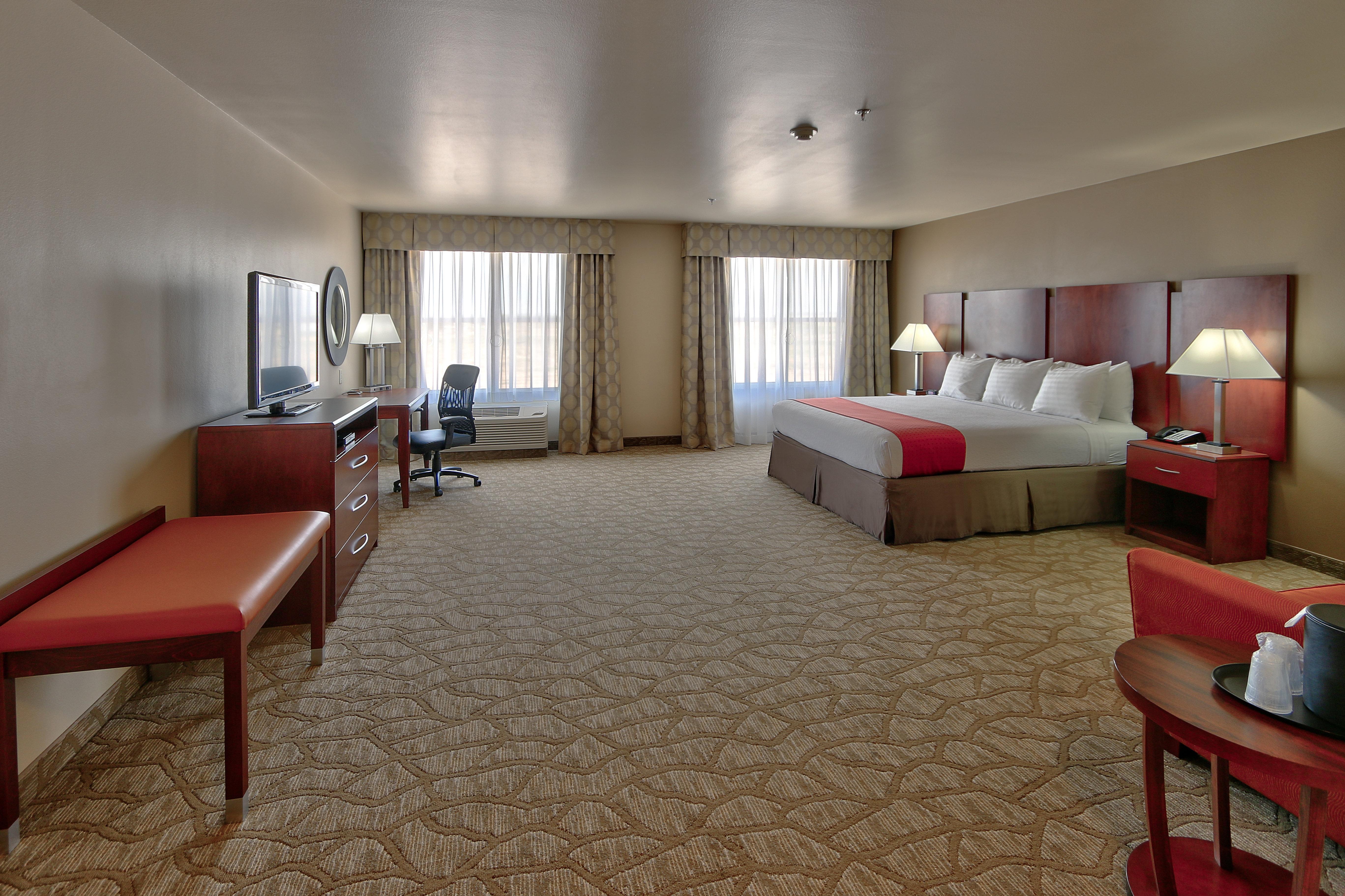 Holiday Inn Roswell By Ihg Exterior photo